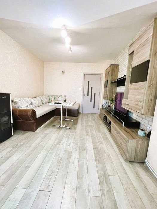 Дава се под наем Тристаен апартамент в Бургас, Лазур - 65 кв.м за 2805 € - Снимка #2