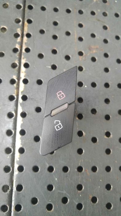 Buton blocare deblocare usa stanga fata audi a6 c6 4f