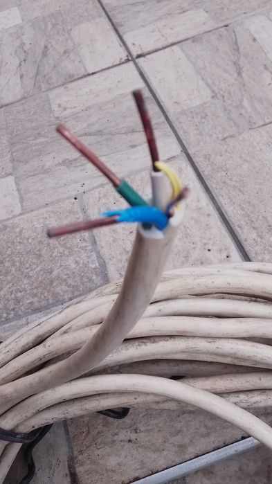 Продавам силов кабел.