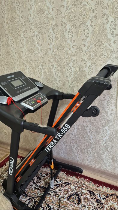 Беговая дорожка Jenau