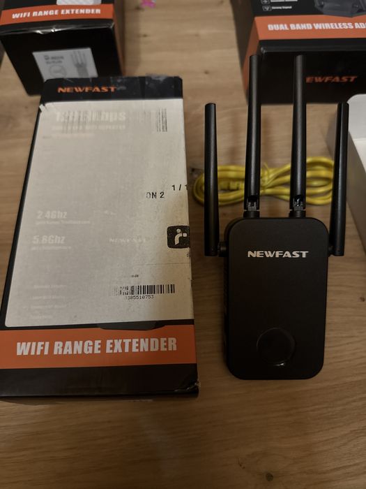 Amplificator NEWFAST WiFi Extender RE523,repetor dual-band 1200Mbps