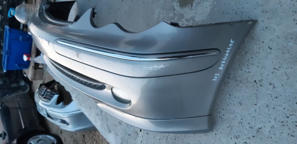 Предна броня Ц класа W203 Avantgarde pre-face