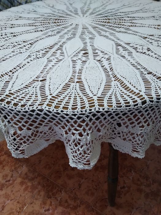 покривки за спалня ,покривки за маса и възглавница сърце