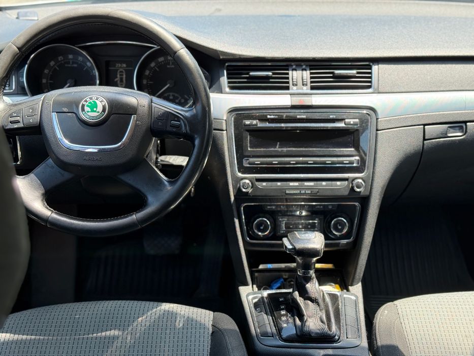 Vand/Schimb Skoda Superb 2009 2.0 tdi