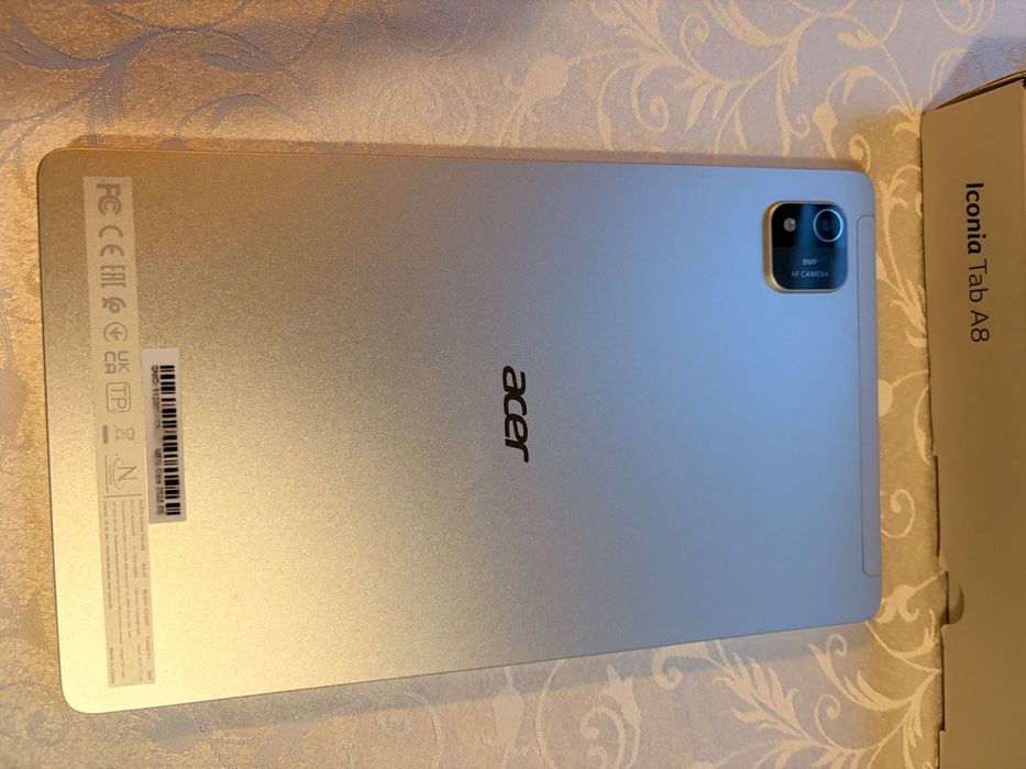Нов Таблет / Tablet Acer Iconia A8 8,7 inch със зарядно