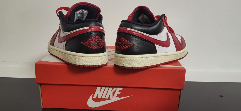 Nike Air 1   Low Gym Red