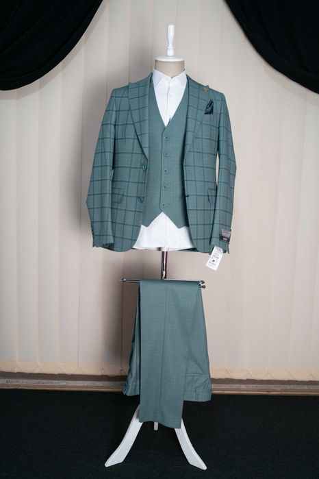 Costum barbati nou. 48, 56