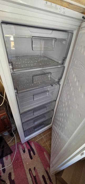 Congelator vertical Arctic