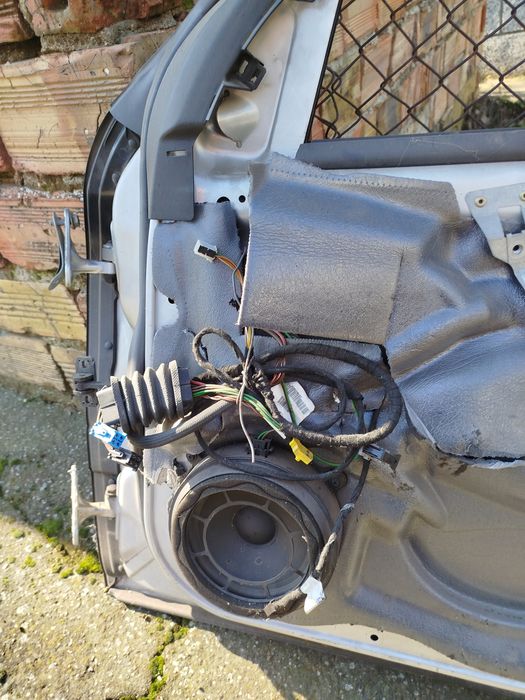 Предна дясна врата за Мерцедес w203 фейслифта 2005