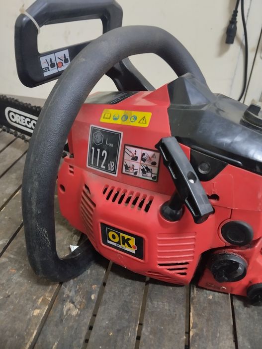 Бензинов трион на Einhell