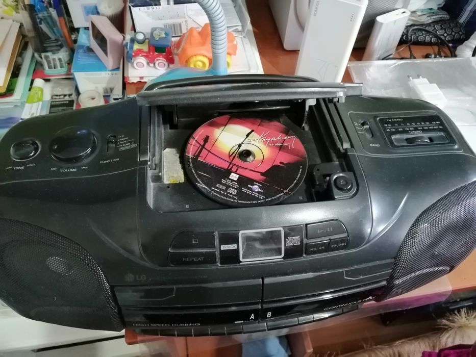 Магнитола в отличном состоянии