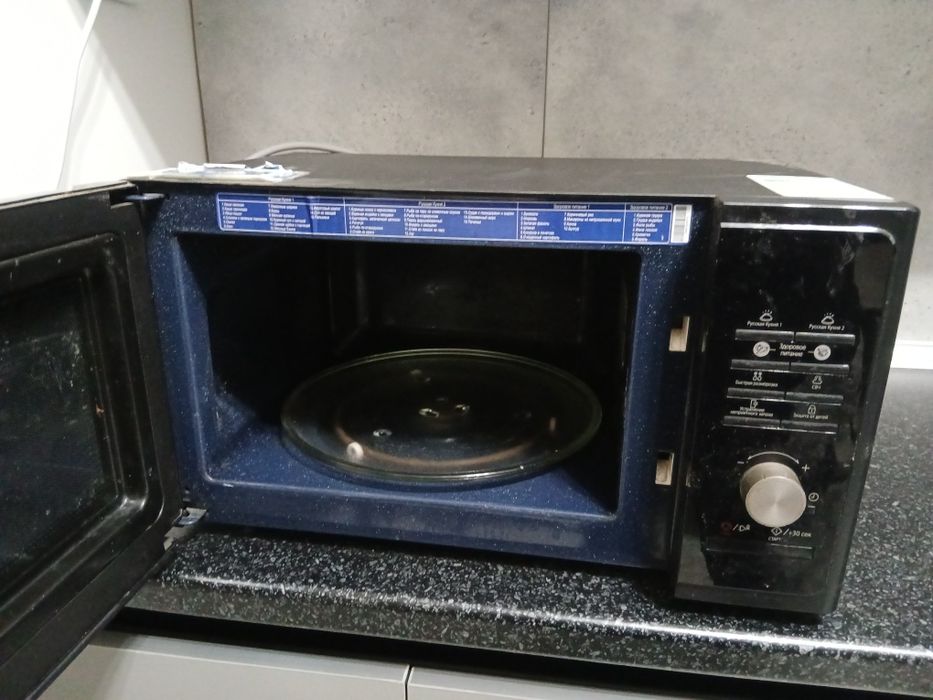 Микроволновки SAMSUNG MS23F302tak