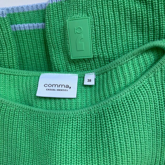 Супер готина блуза в пастелно зелен цвят Comma