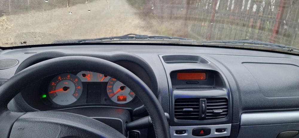 Renault 2009 simbol 1.5 cdti 170180 km
