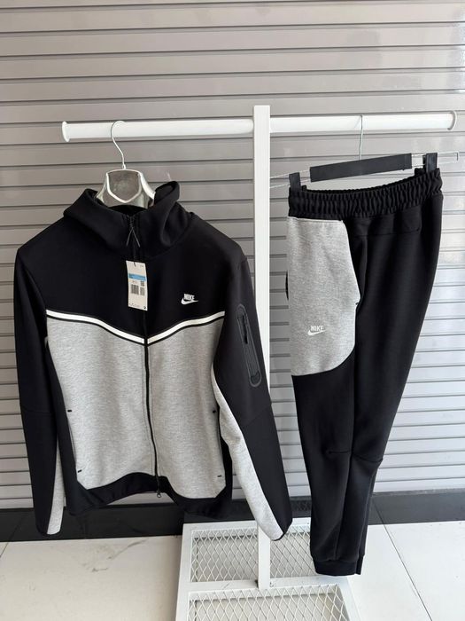 Trening Nike Tech Fleece