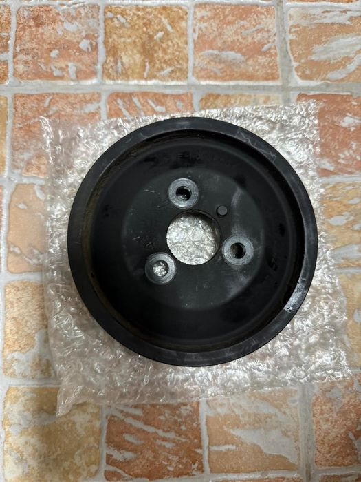 БМВ оригинална помпа