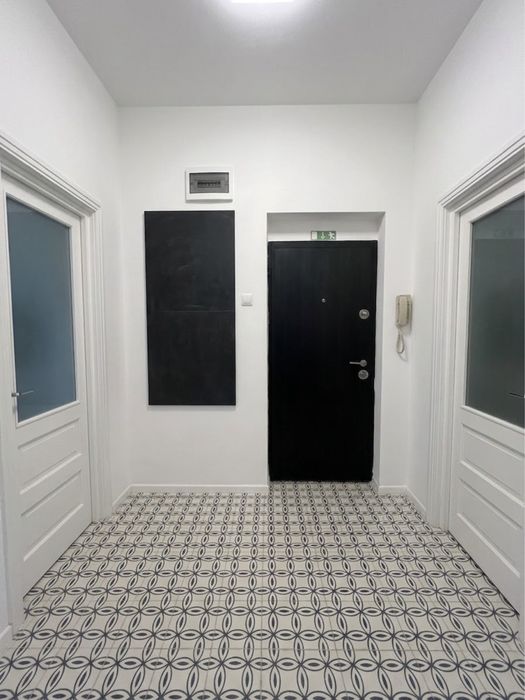 Închiriez apartament în Copou, 3 camere , la 2 minute de mers pe jos de Liceul Negruzzi.