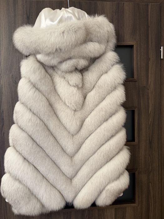 Vesta naturala din vulpe noua