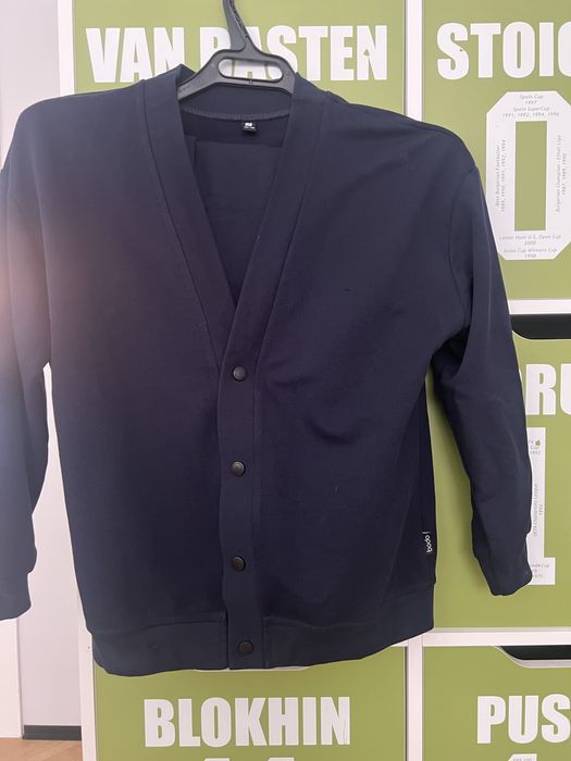 Продается школьный костюм