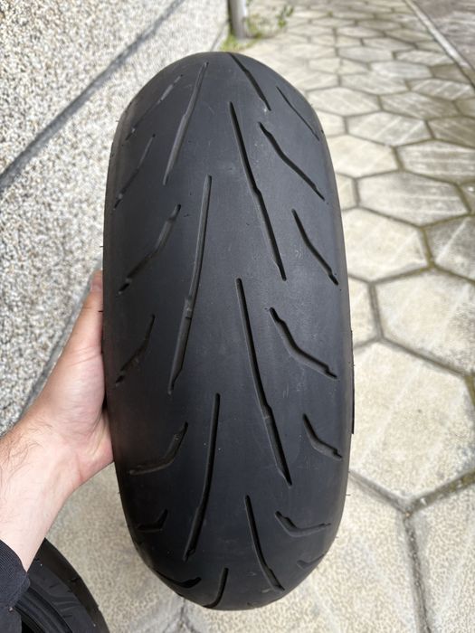 Мото гуми Dunlop Qualifier Core