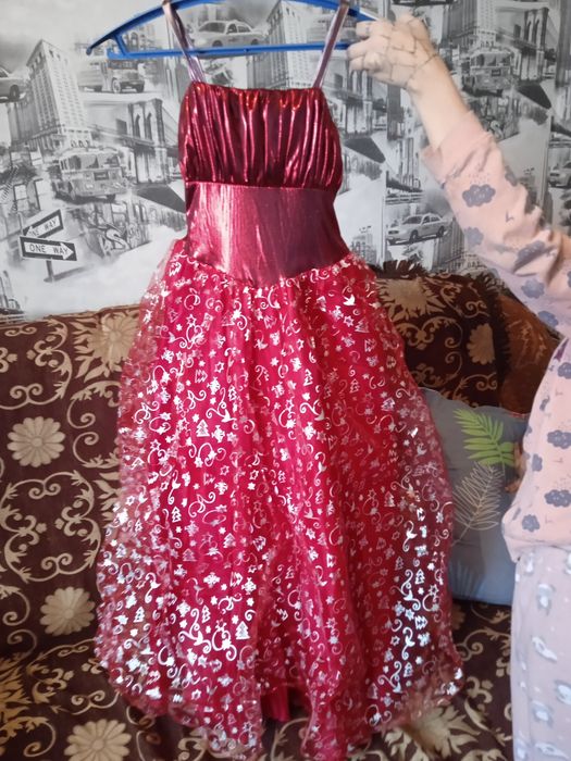 Продам бальное платье