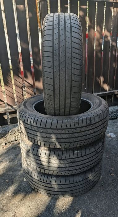 Set Cauciucuri Firestone 215 60 17 dot 2025