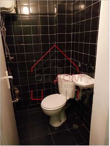 Дава се под наем Тристаен апартамент в Варна, Лятно кино Тракия - 100 кв.м за 561 € - Снимка #5