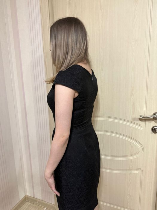 Платье S-M торг отдаю за бесценок