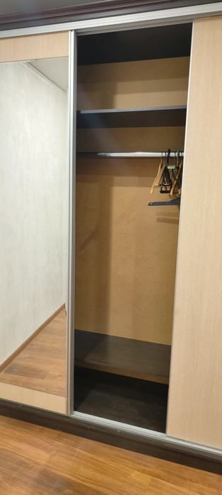 Шкаф-купе в отличном состоянии