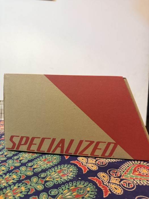 велосипедный шлем specialized