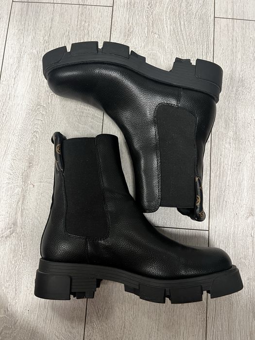 Боти GUESS 41 номер !