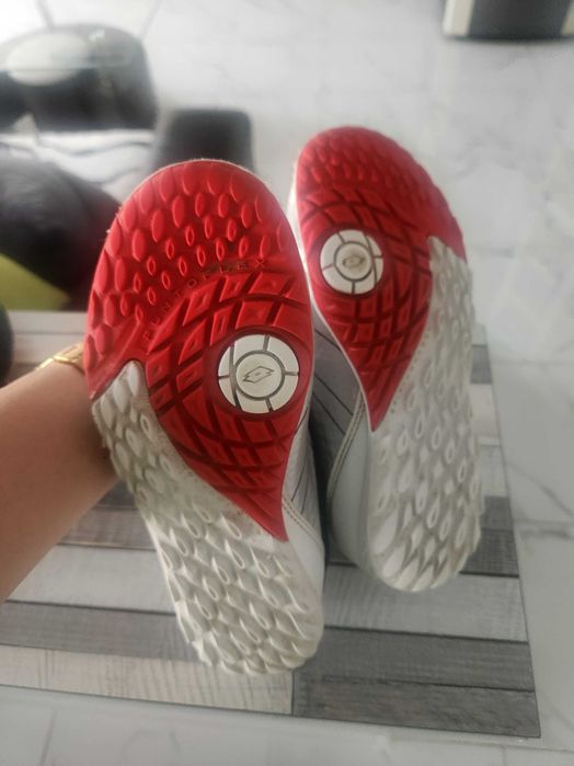 Срортни обувки lotto