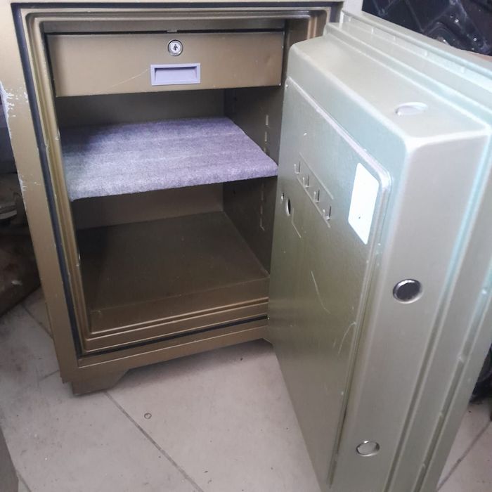 Продам огнестойкий, надёжный сейф