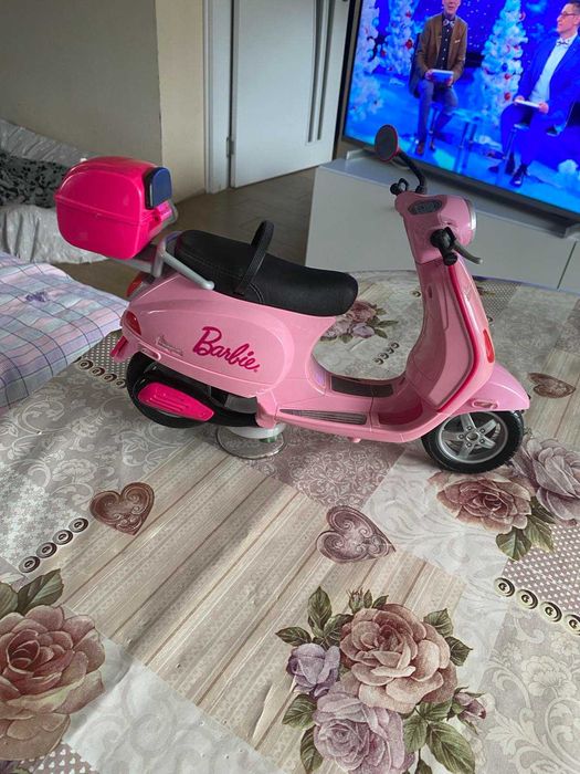 Играчка моторче Vespa
