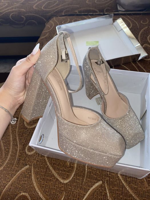 Дамски официални обувки