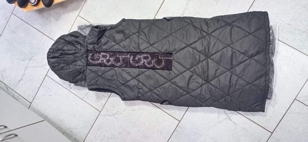 Безрукавка длинна 115см.