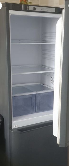 Холодильник бирюса в хорошем состоянии