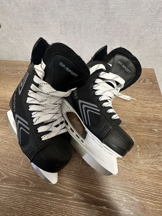 Коньки                             .