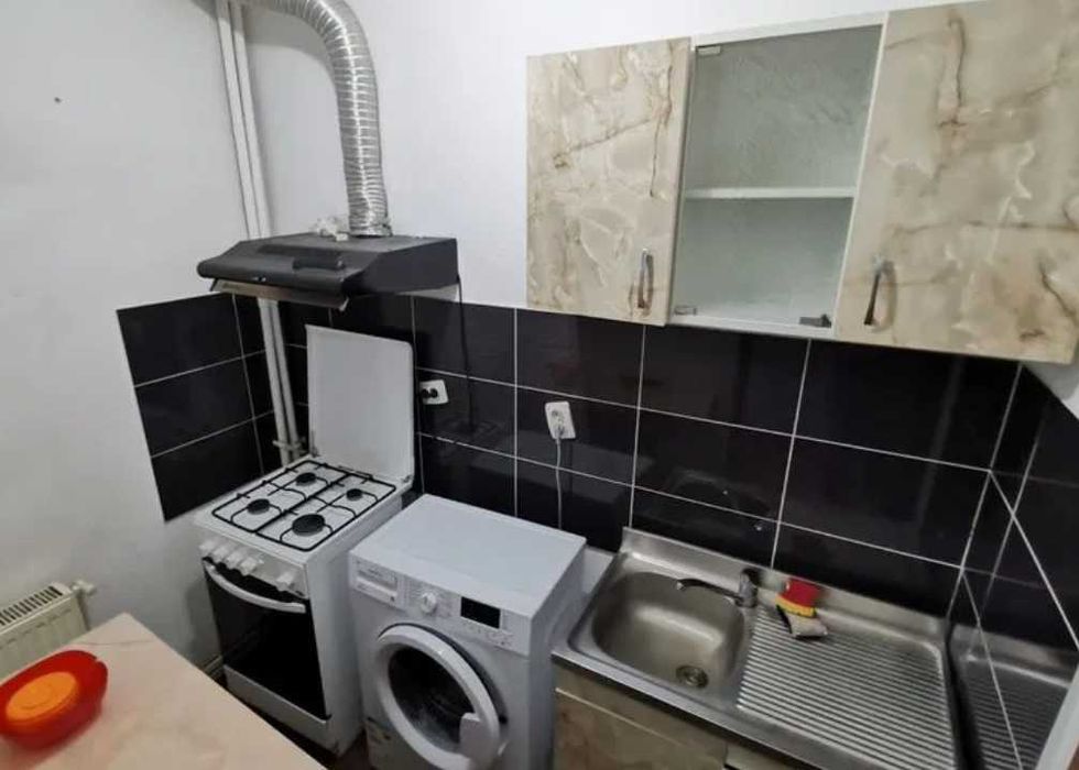 Дава се под наем Двустаен апартамент в Пловдив, Христо Смирненски - 60 кв.м за 224.4 € - Снимка #1