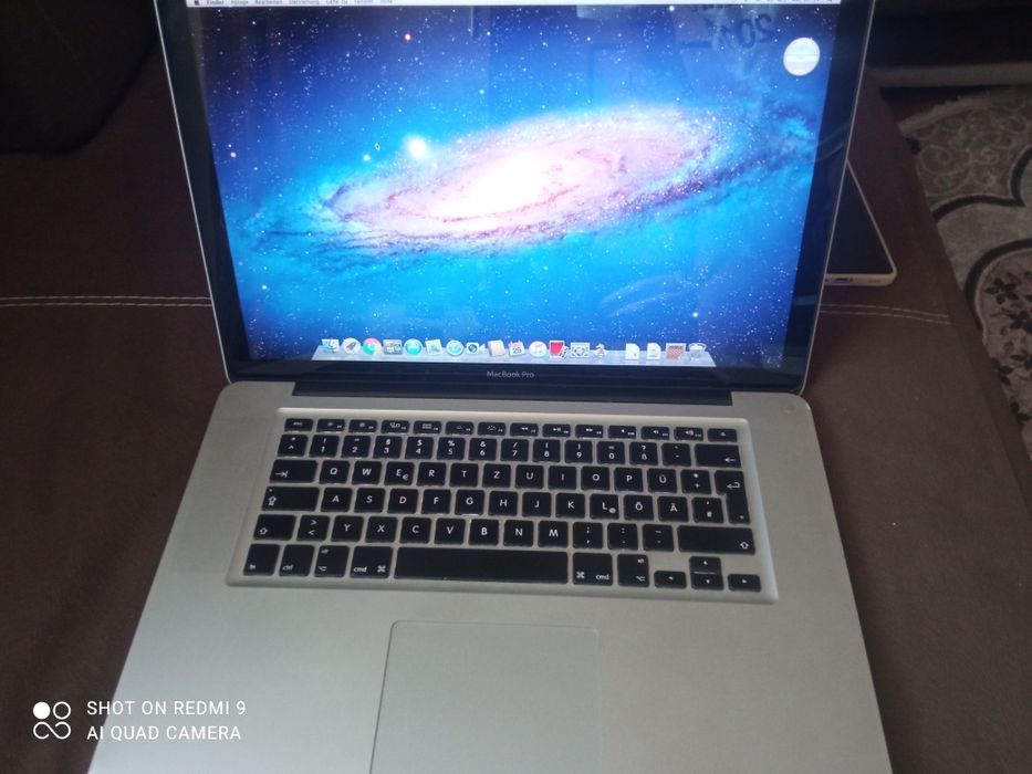 Лаптоп Apple .?.