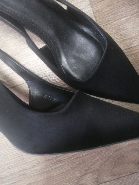 Продам туфли слингбеки 9000