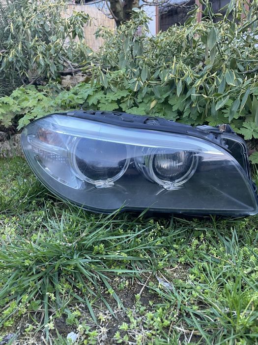 Десен фар за BMW/ БМВ F10/Ф10 динамик фейс