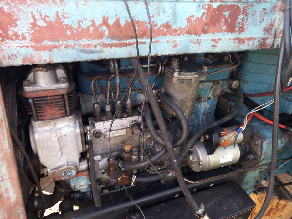 Срочно продам трактор с куном