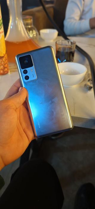 Хиаоми 12 Т айби расмда