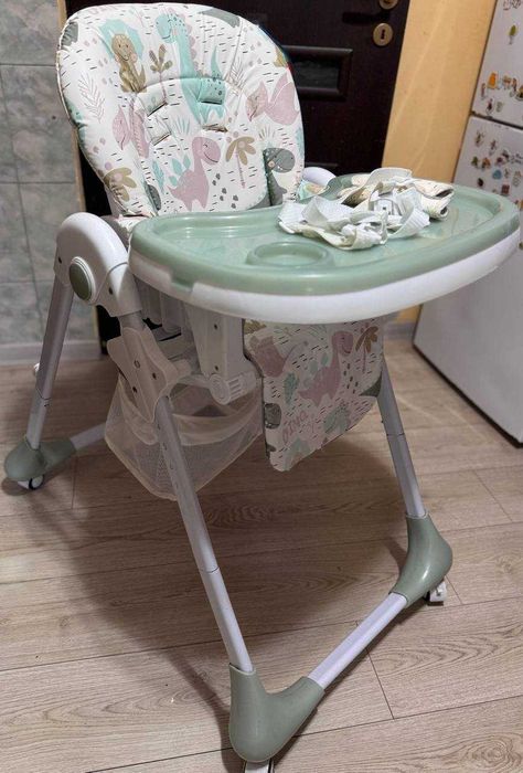 Scaun înalt pentru copii