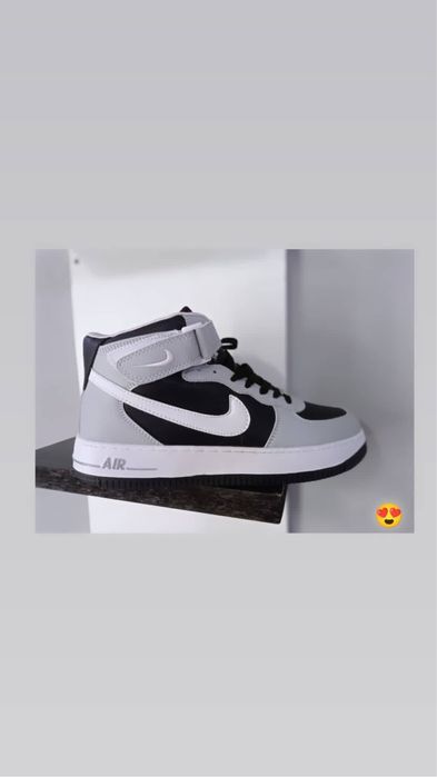 Зимние кроссовки