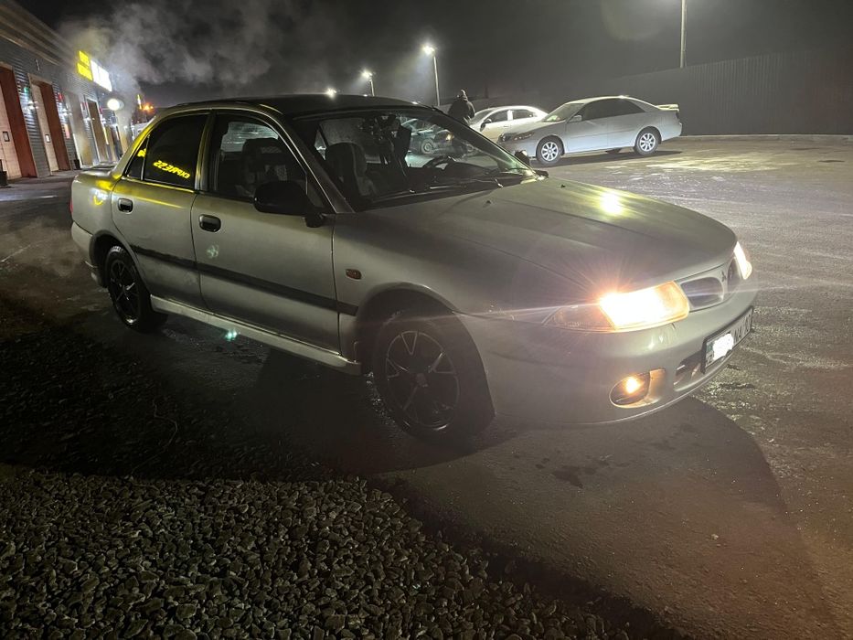 Продам Mitsubishi charisma 1.6 1997года