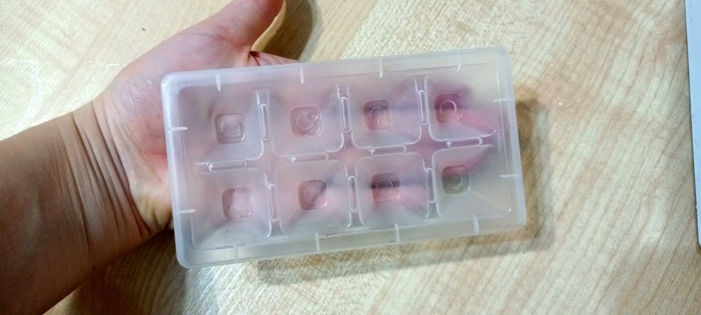 Ячейки для льда в холодильник