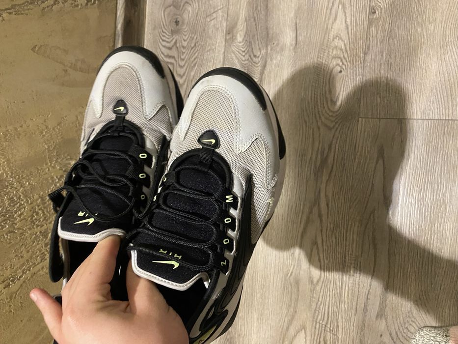 Vand pereche Nike air zoom 2K