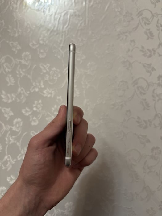 iPhone SE 2 айфон се 2 в идеальном состоянии